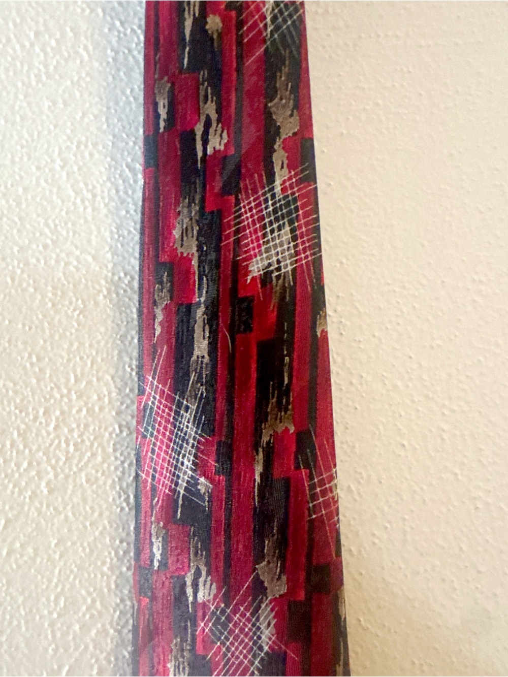 Red Black Gray Abstract Print Necktie Polyester Geometric Classic Mens Tie - Picture 4 of 7